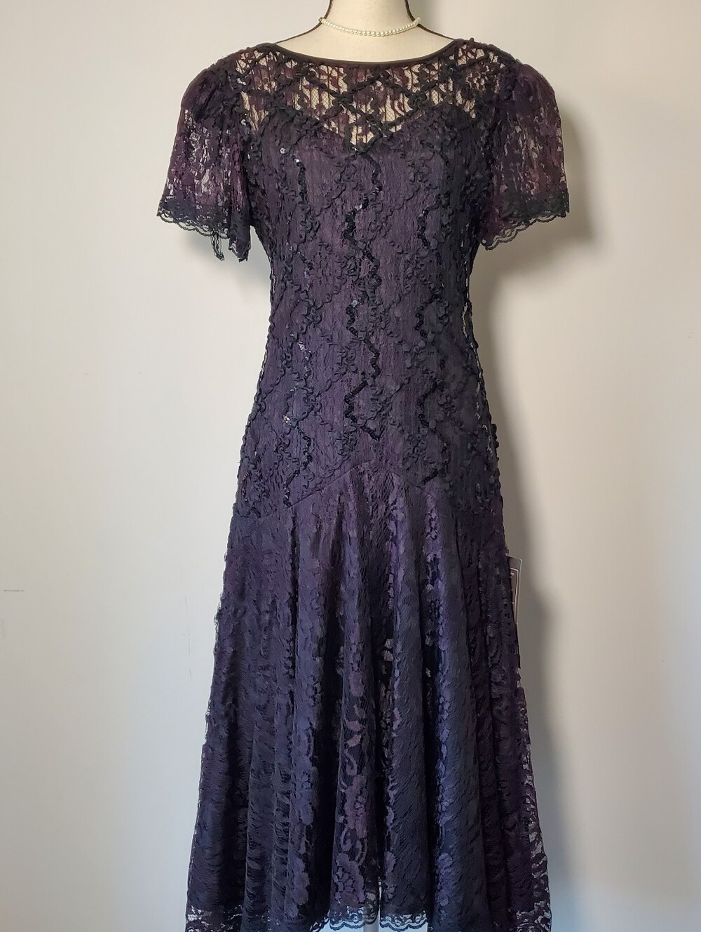 Vintage 1980's HW Collections Purple Black Lace Sequin Drop Waist Midi Dress 12